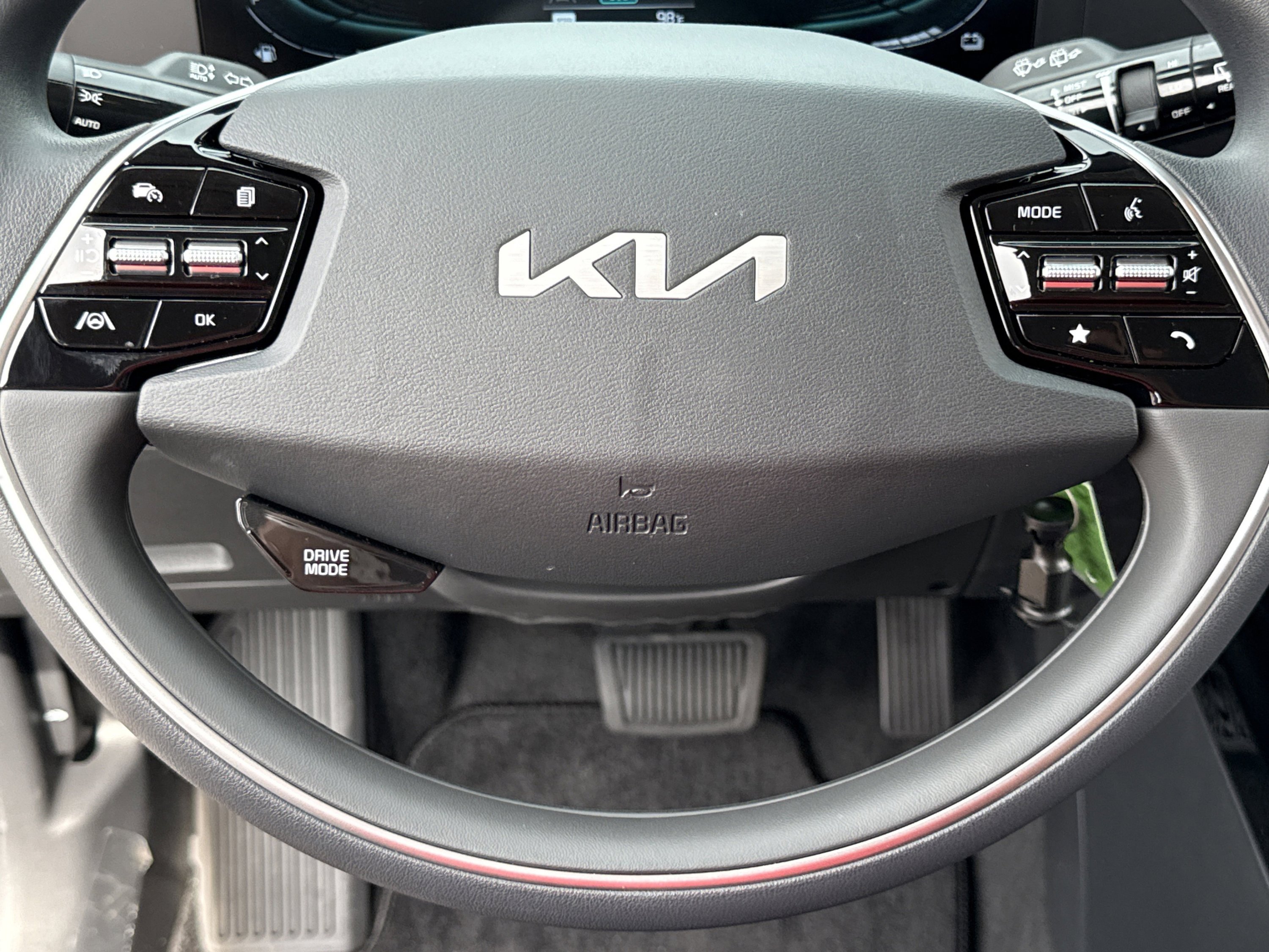 New 2026 Aurora Black Pearl Kia LX image 13