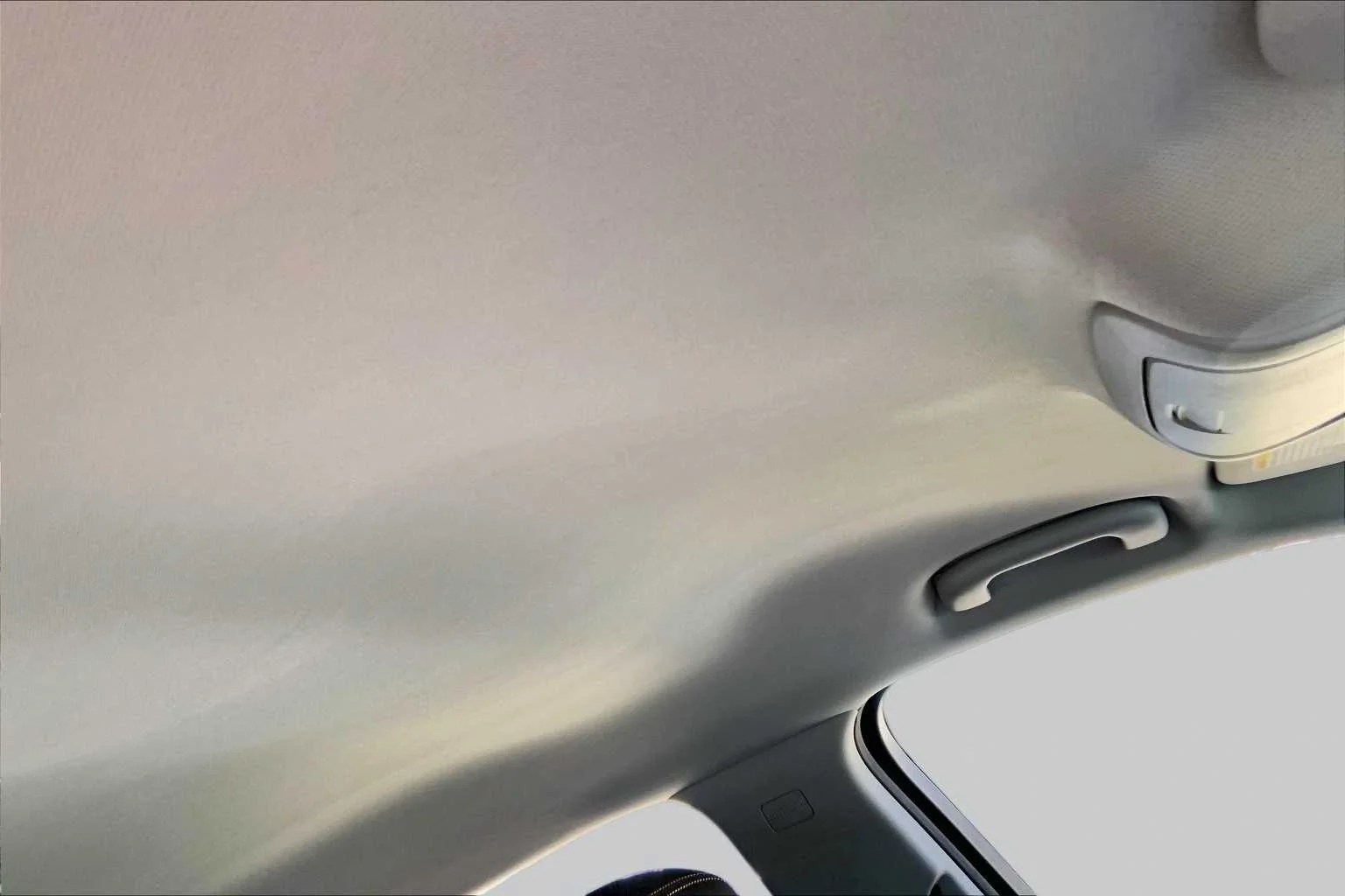 Used 2019 Summit White GMC SLE image 20