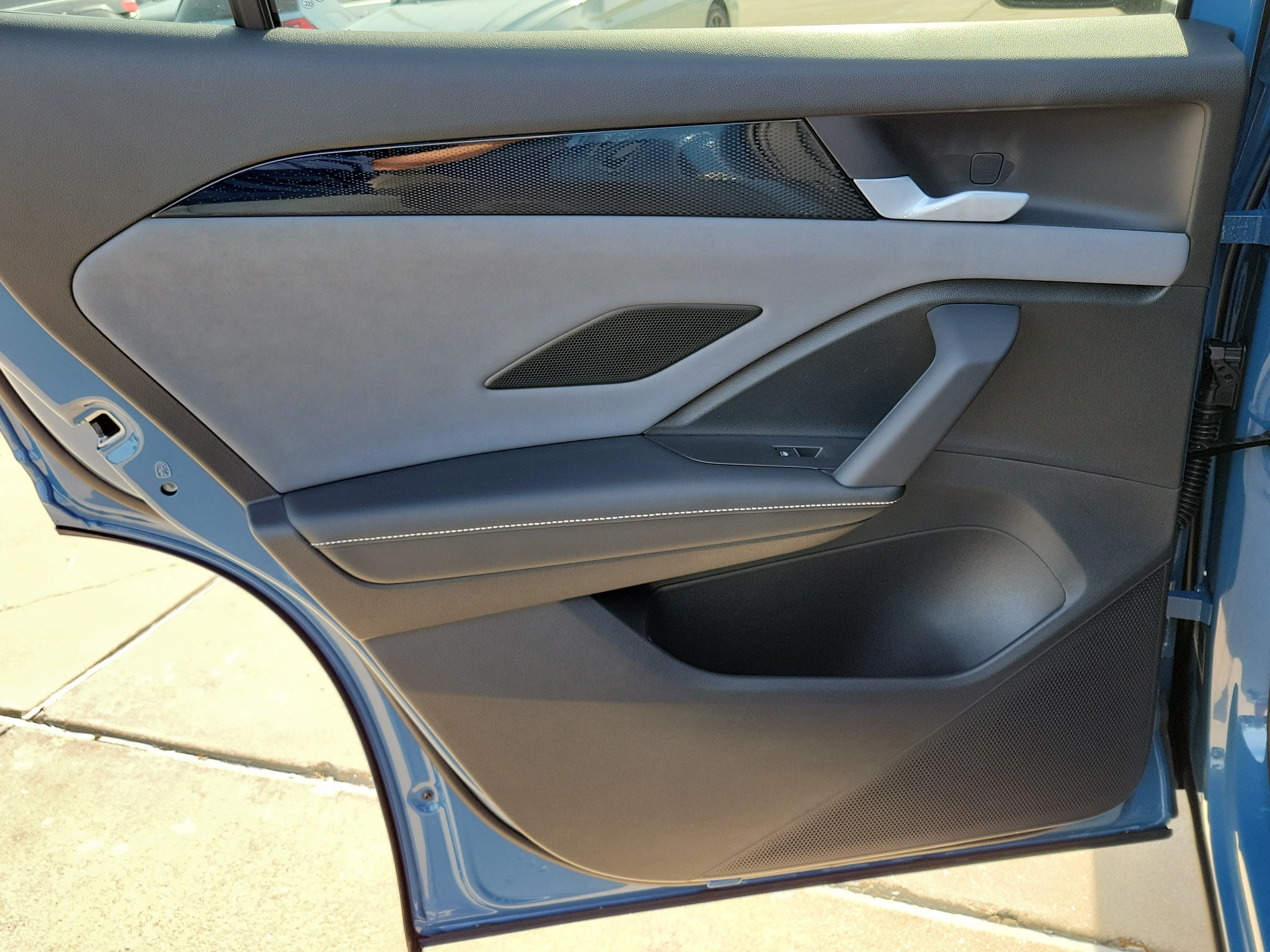 New 2026 Blue Volkswagen SE image 13