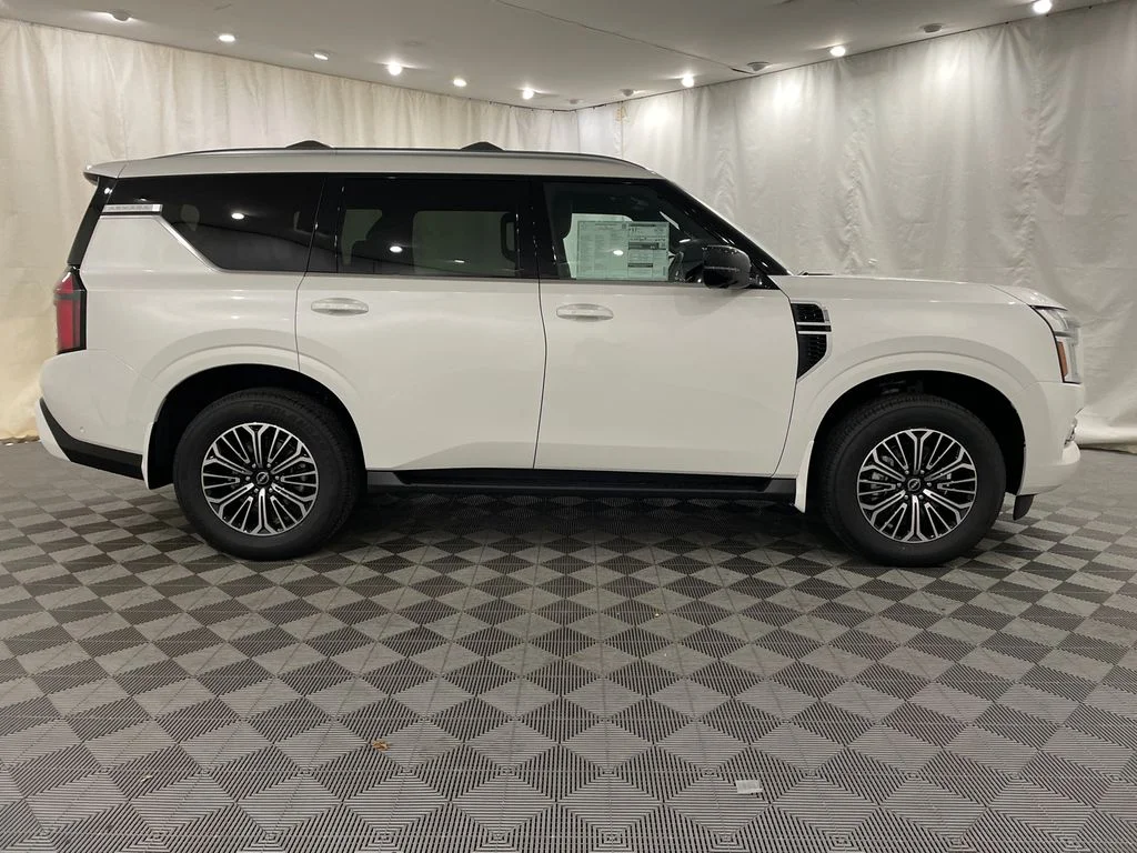 New 2026 Aspen White TriCoat Nissan SL image 4