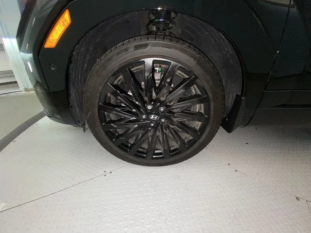 Used 2025 Black Hyundai Calligraphy image 10