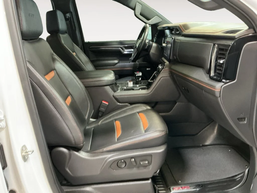 Used 2024 Summit White GMC AT4 image 16