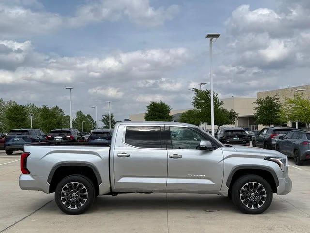 2022 Toyota Tundra Limited - Photo 8
