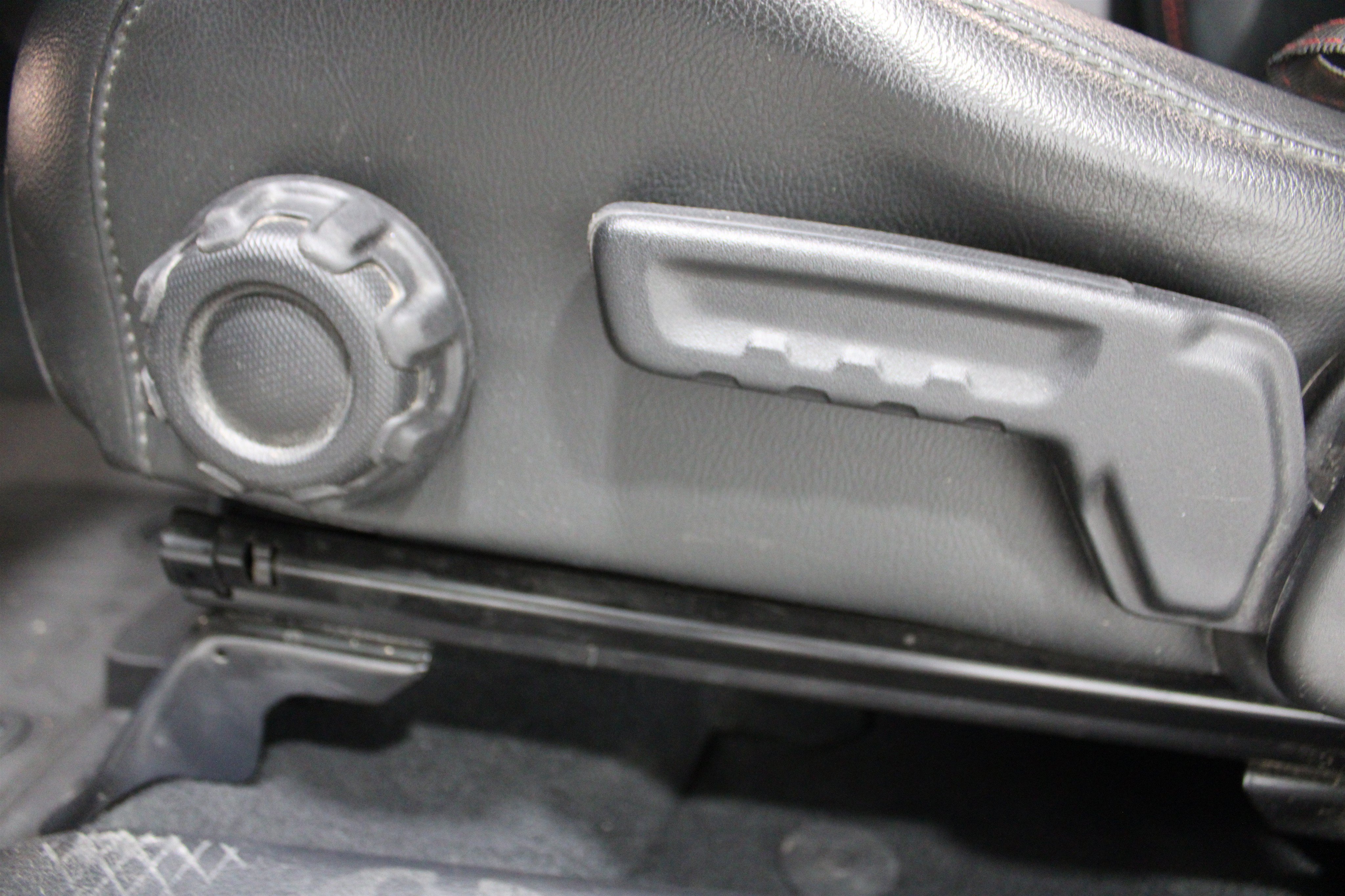 Used 2022 Limited Edition Gobi Clearcoat Jeep Rubicon image 4