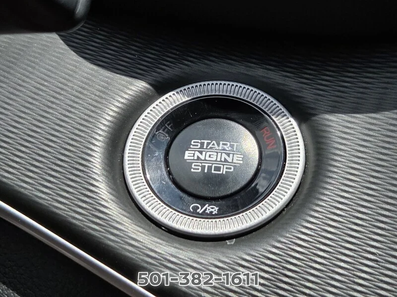 Used 2024 Diamond Black JEEP ALTITUDE 4X2 image 30