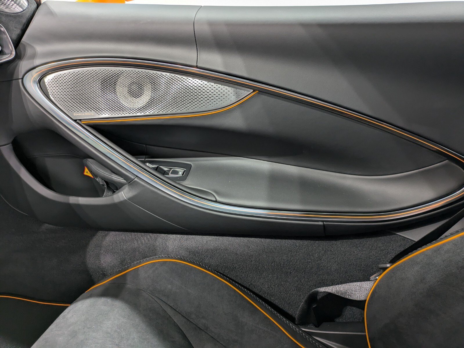 2025 McLaren Artura Vision - Photo 9