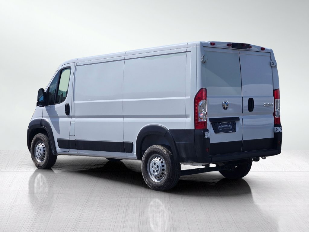Used 2025 White Ram Low Roof image 7