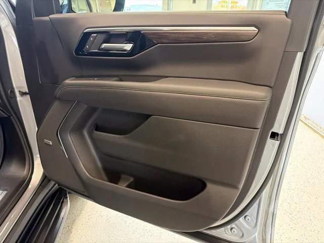 New 2027 Sterling Gray Metallic Chevrolet Premier image 54