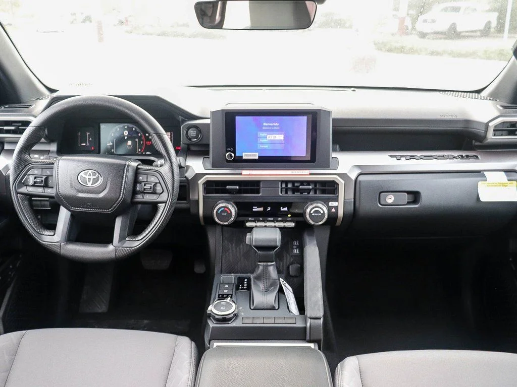 2026 Toyota Tacoma SR5 - Photo 11