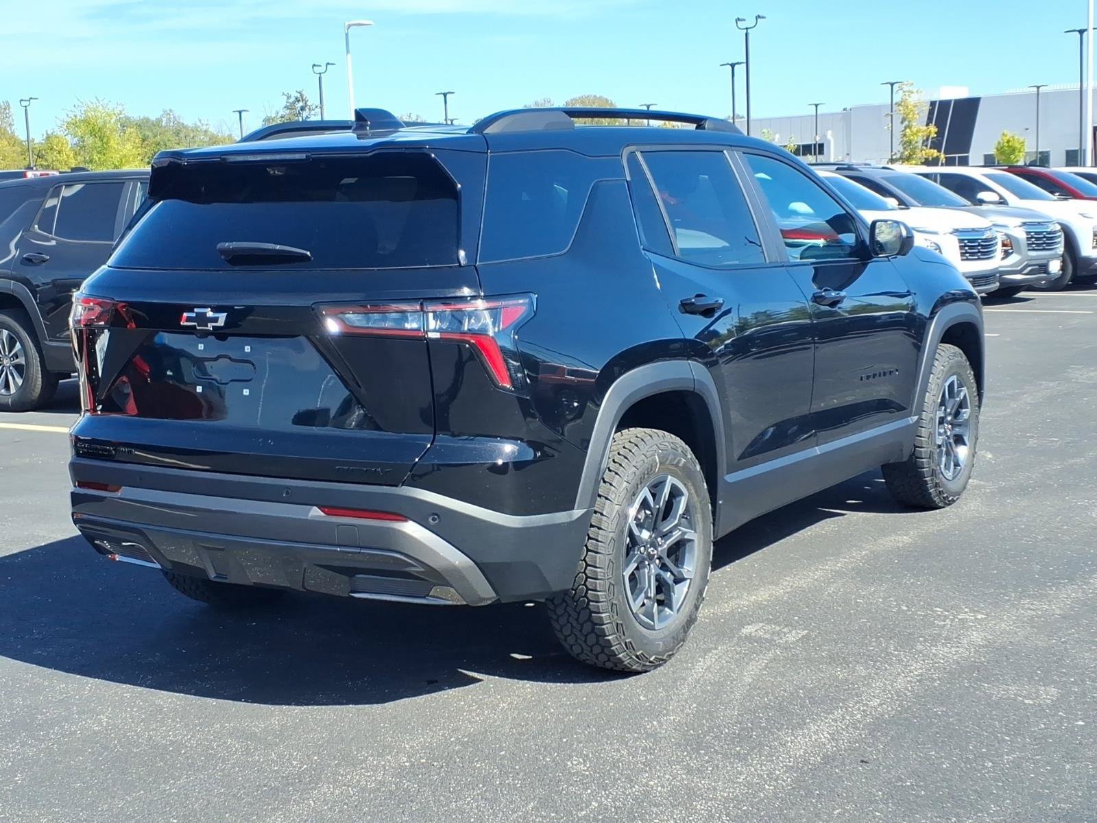 New 2027 Mosaic Black Metallic Chevrolet ACTIV image 16