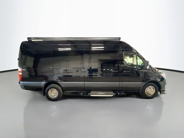 Used 2022 Black Mercedes-Benz Cargo 170 WB image 46