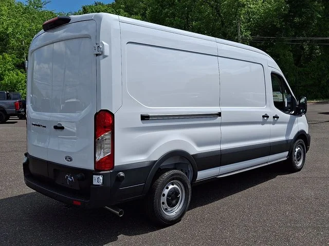 New 2026 Oxford White Ford Cargo Van image 4