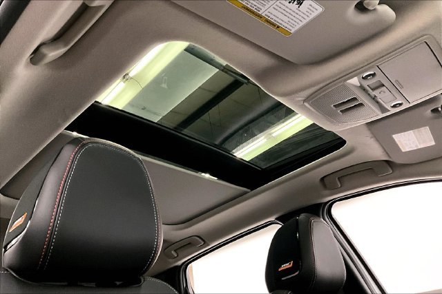 New 2026 Aspen White Tricoat/Super Black Nissan SR image 33