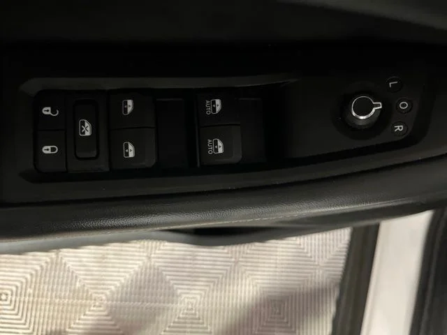 Used 2024 Bright White Clearcoat Jeep Altitude X image 11