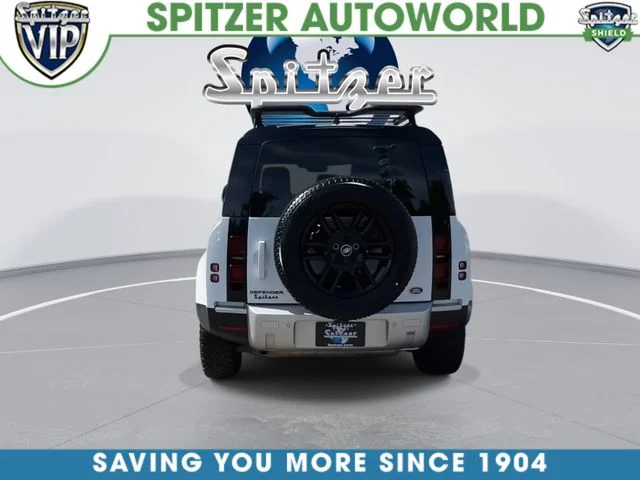 Used 2023 White Land Rover S image 9