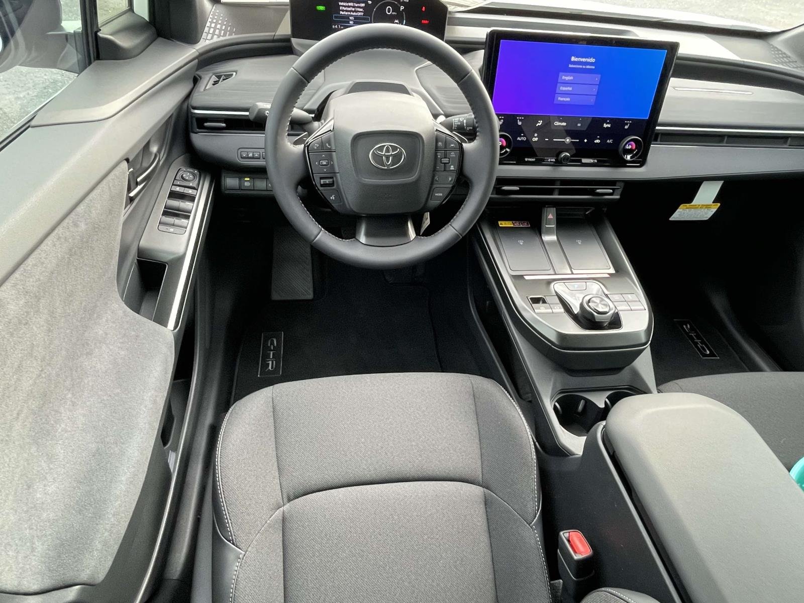 2026 Toyota C-HR SE - Photo 10