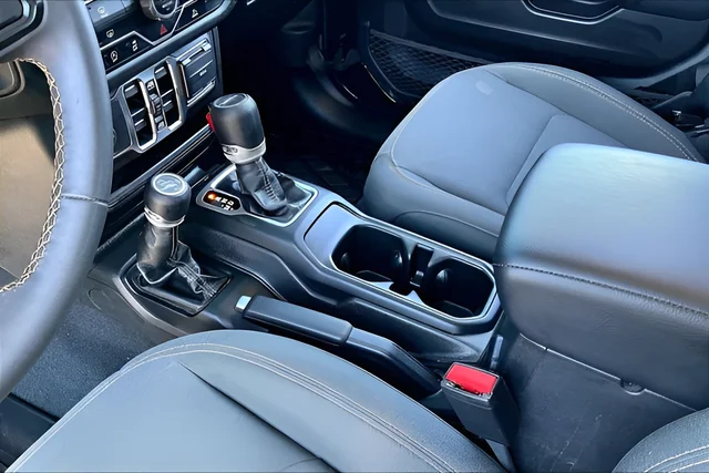 Used 2024 Black Jeep Sport S image 14