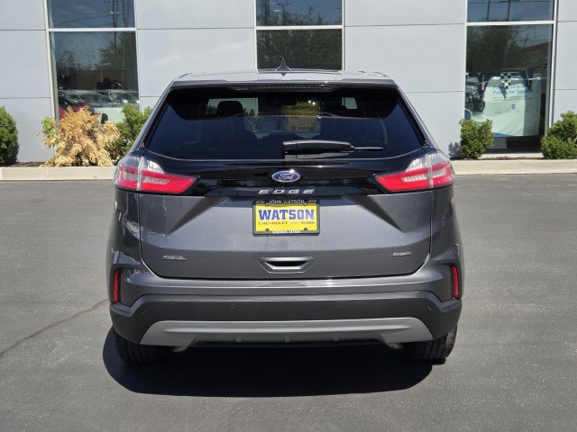 Used 2024 Grey Ford SEL image 6