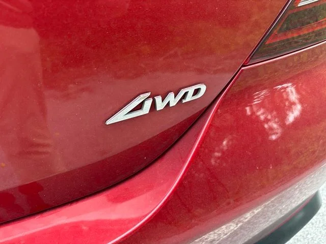 Used 2022 Red Genesis 2.0T image 7