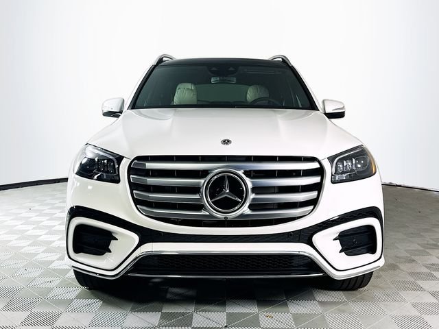 New 2026 Polar White Mercedes-Benz GLS 580 image 2