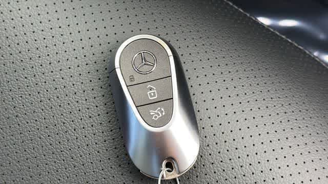 Certified Used 2026 Black Mercedes-Benz GLC 300 image 38