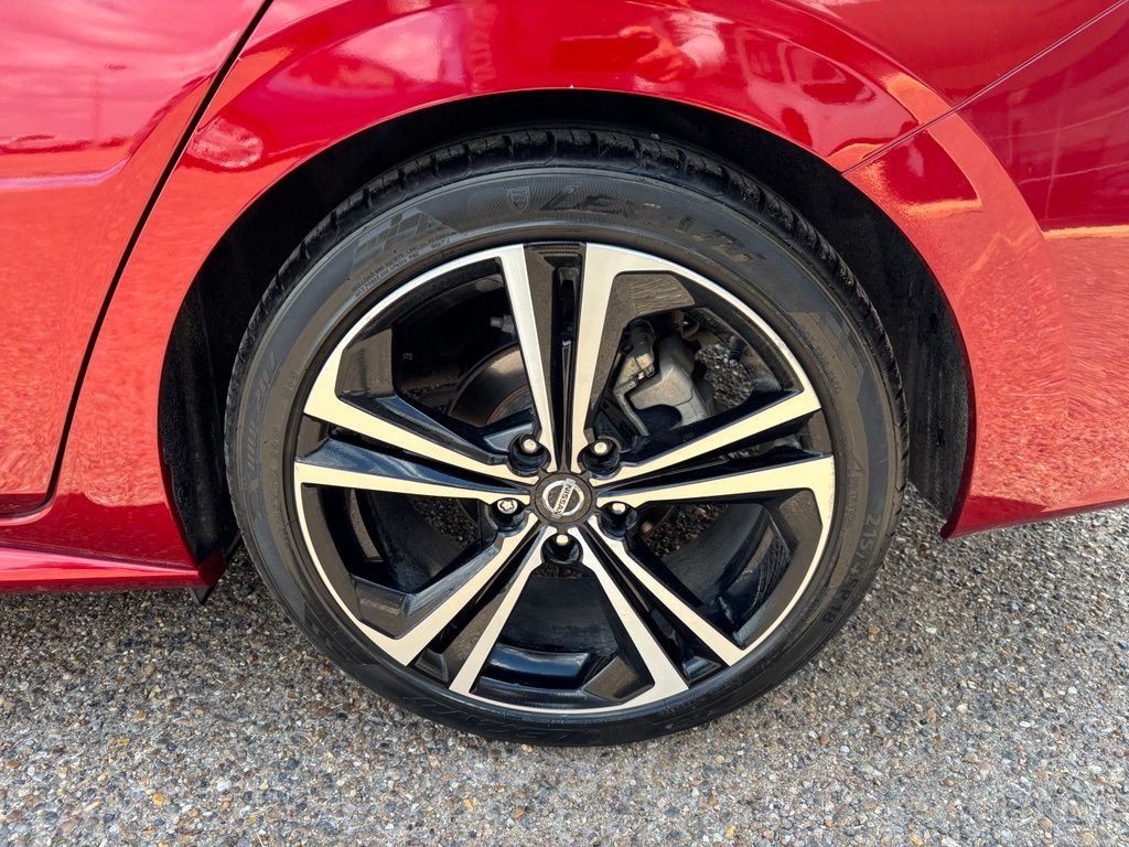Used 2022 Red Nissan SR image 7