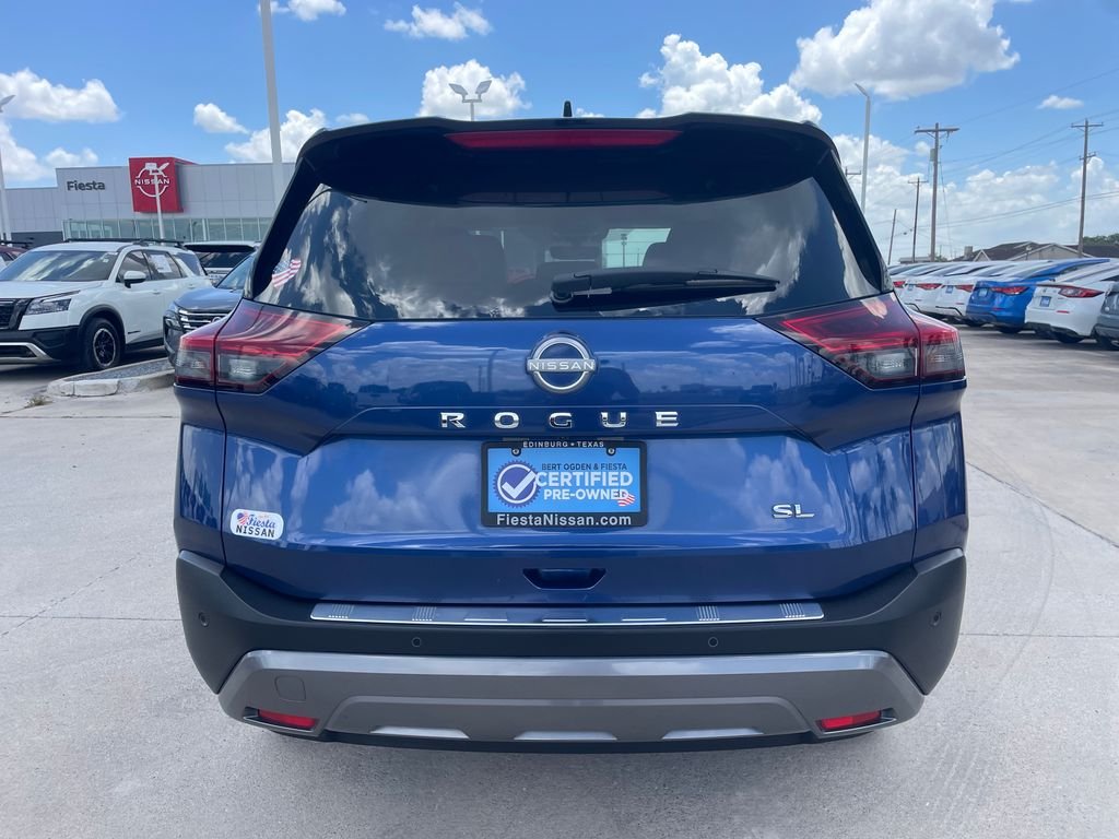Used 2023 Blue Nissan SL image 4