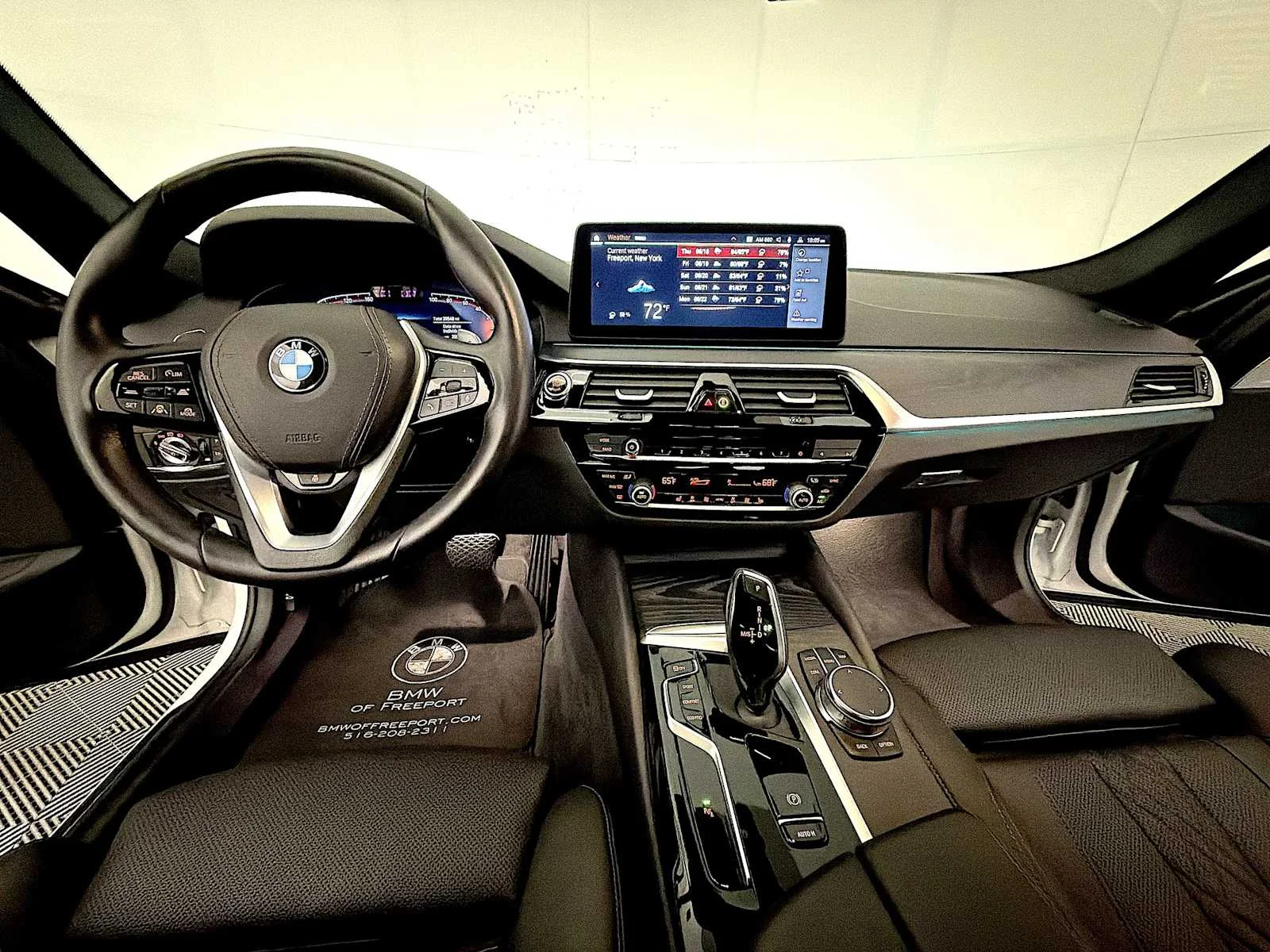 2023 BMW 5 Series 540i - Photo 17
