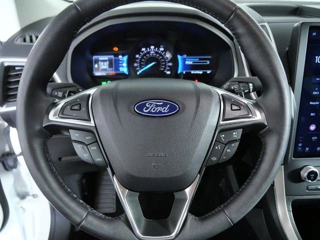 Used 2024 White Ford SEL image 22