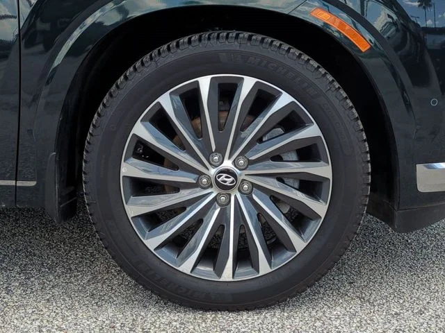 Certified Used 2023 Robust Emerald Hyundai Calligraphy image 10