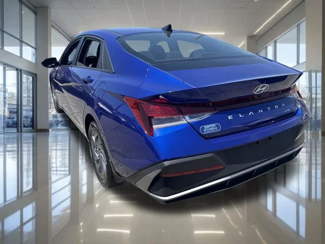 2024 Hyundai Elantra SEL - Photo 7