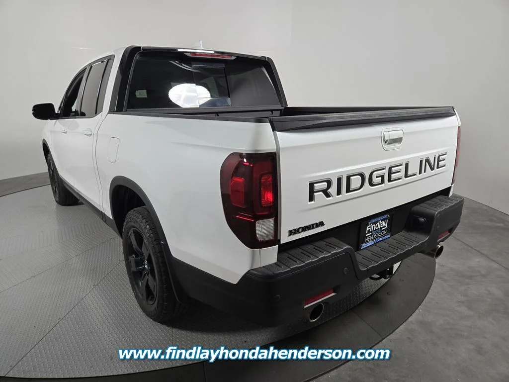 Certified Used 2024 Platinum White Pearl Honda Black Edition image 4