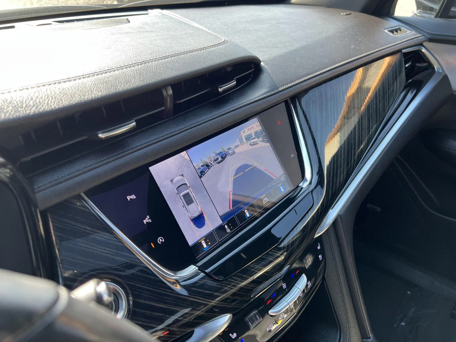 2024 Cadillac XT6 Premium Luxury - Photo 8