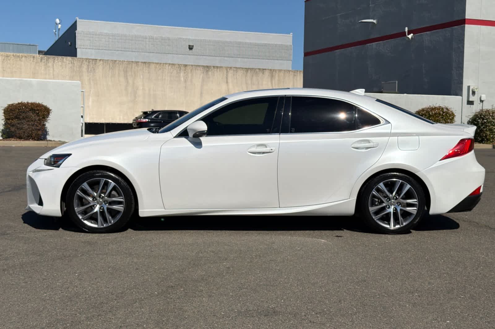Used 2019 Eminent White Pearl Lexus  image 9