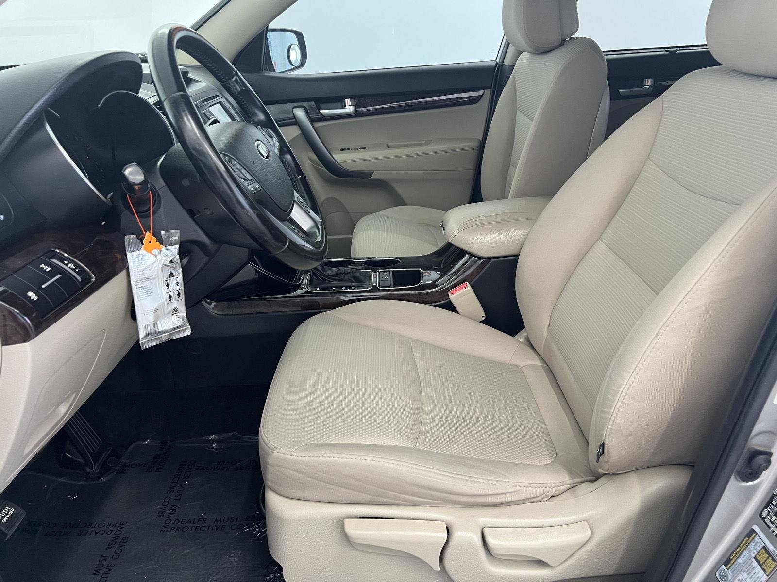 Used 2014 Satin Metal Kia LX image 13