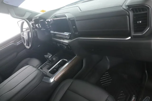 Used 2024 Black Chevrolet RST image 29
