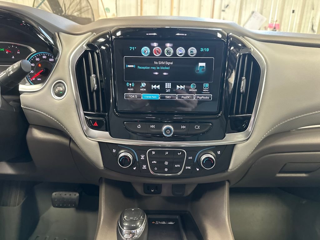 Used 2019 White Chevrolet Premier image 19