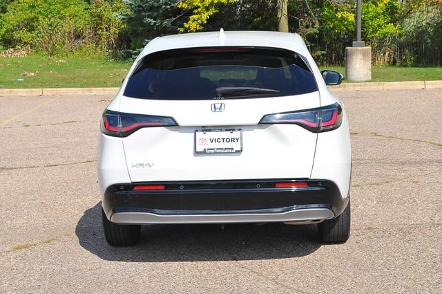 Used 2024  Honda EX-L image 4