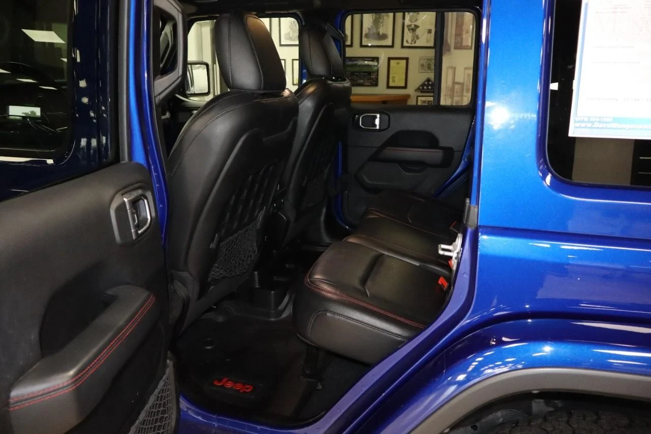 Used 2020 Ocean Blue Metallic Clear Coat Jeep Rubicon image 24