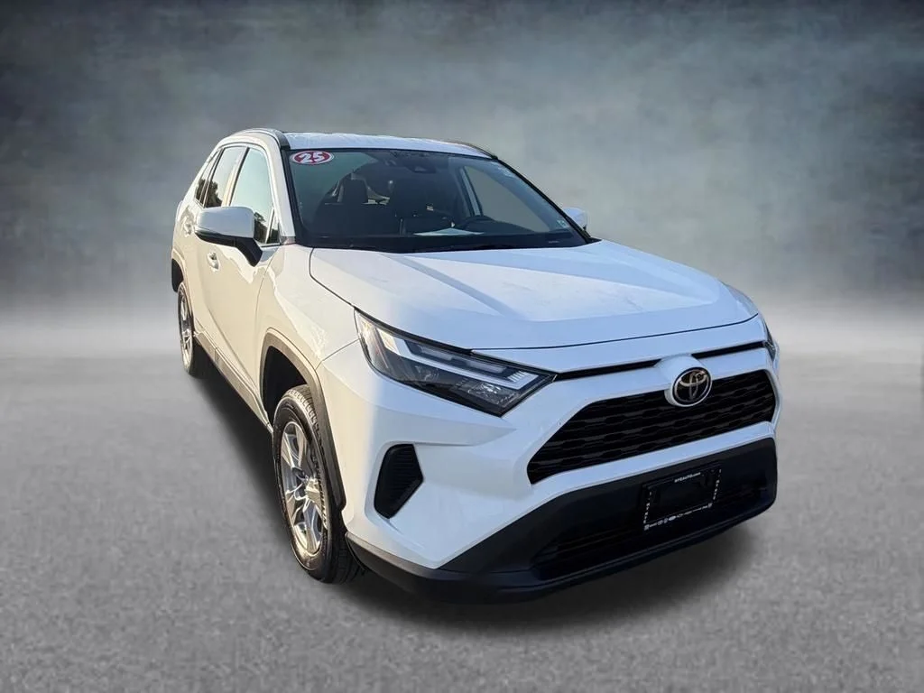 Used 2025 White Toyota XLE image 8