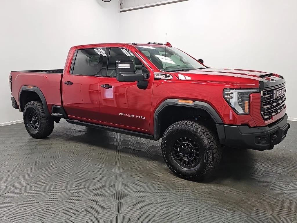 2025 GMC Sierra 4WD Crew Cab Standard Box AT4X's photo