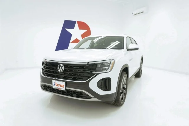 New 2026 Opal White Pearl Volkswagen 2.0T SE w/Technology image 1