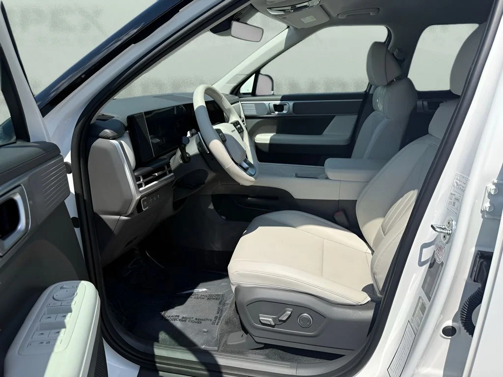 Used 2026 White Hyundai SEL image 9