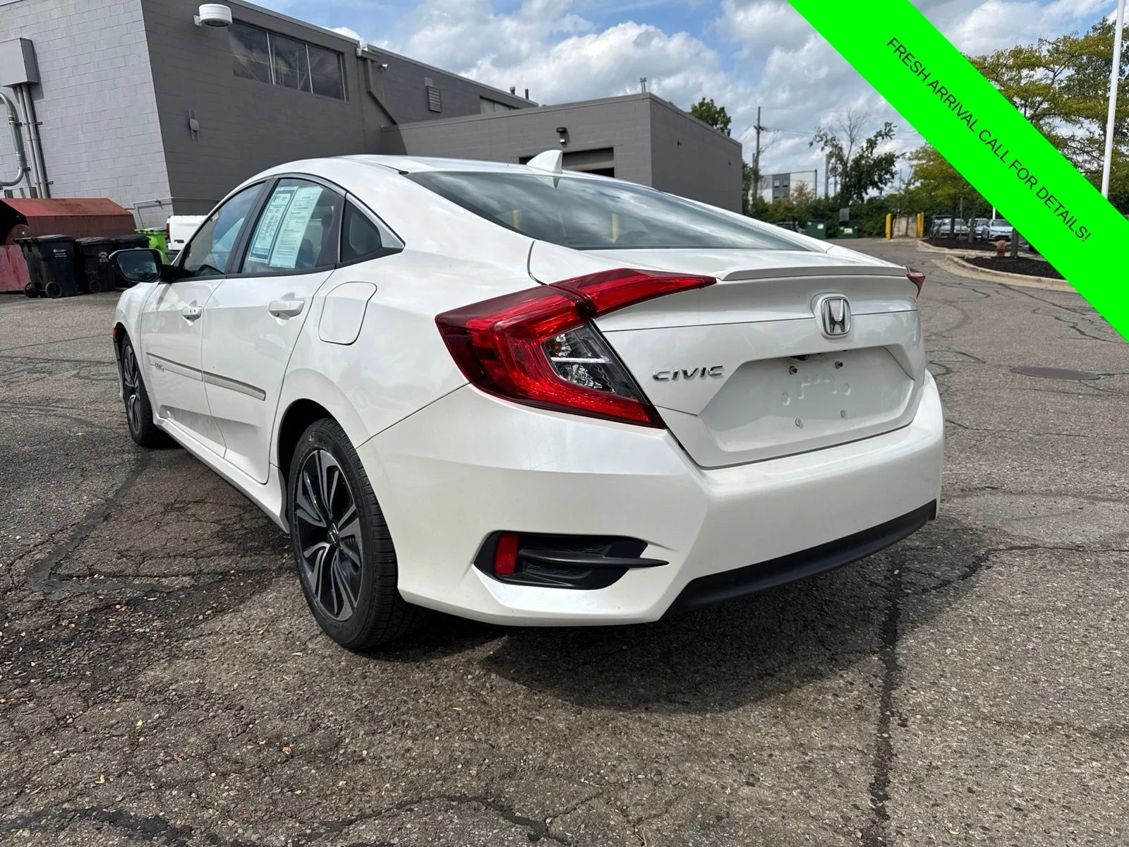 Used 2016 White Orchid Pearl Honda EX-L image 5