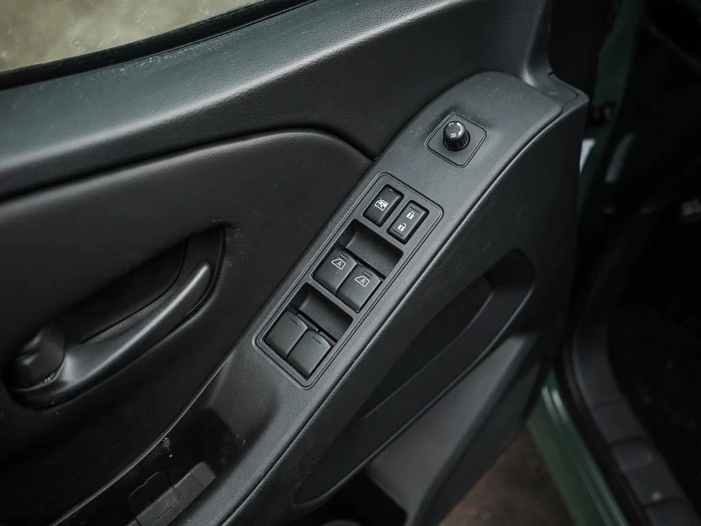 New 2026 Boulder Gray Pearl Nissan SV image 17