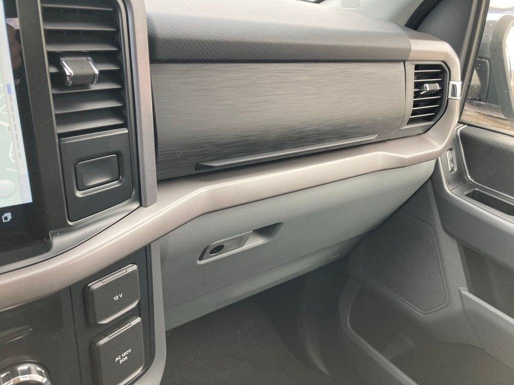 Used 2025 Black Ford XLT image 54
