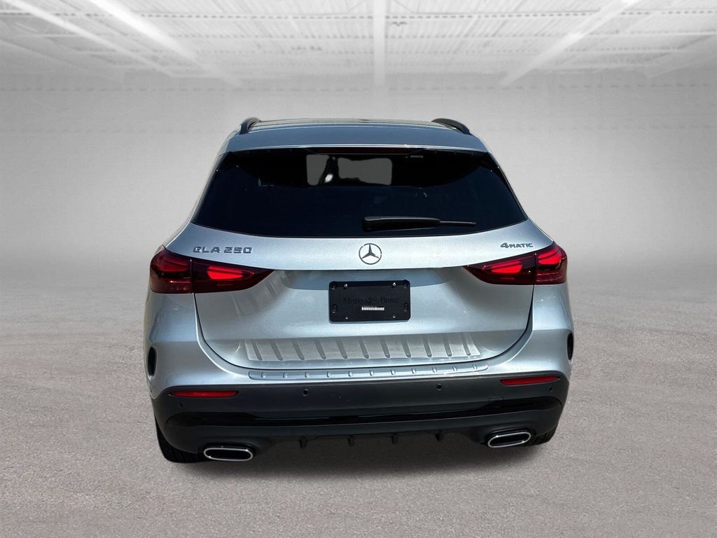 Used 2026 Silver Mercedes-Benz GLA 250 image 4