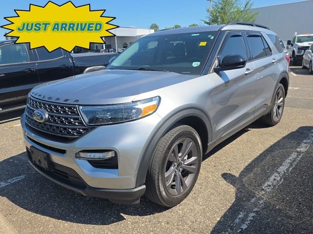 2024 Ford Explorer XLT 4WD's photo