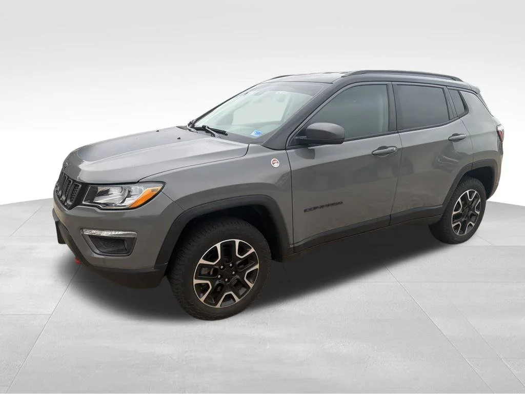 Used 2020 Gray Jeep Trailhawk image 5