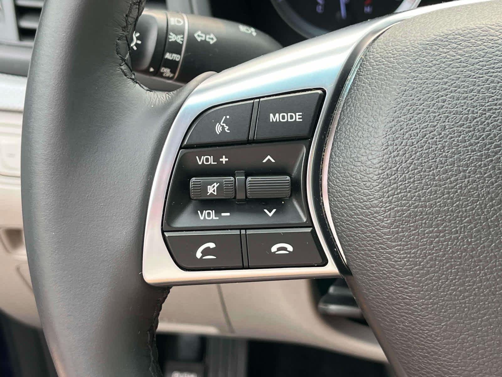 Used 2018 Lakeside Blue Hyundai SEL image 30